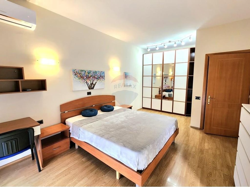 Qira - Apartament 1+1 prane Qendres 800€