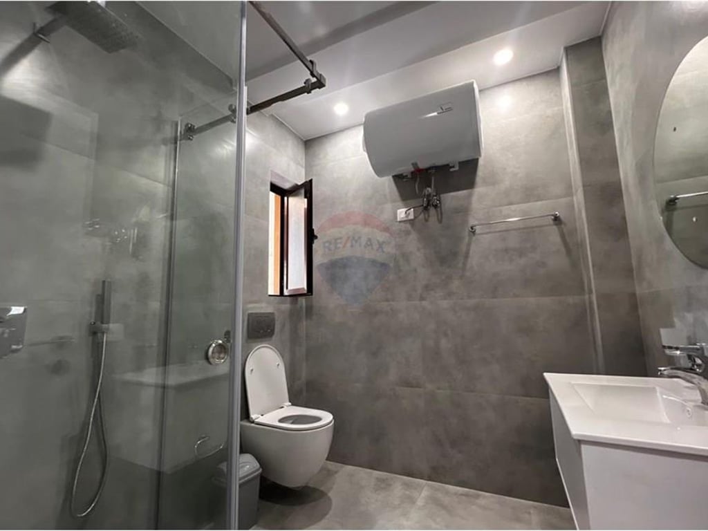 Jepet 1+1 me qira ne qytet studentu