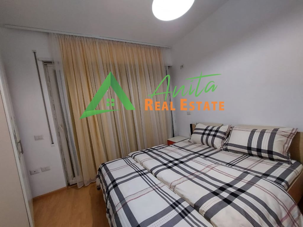 Appartamento 2+1 in affitto in via Dibra