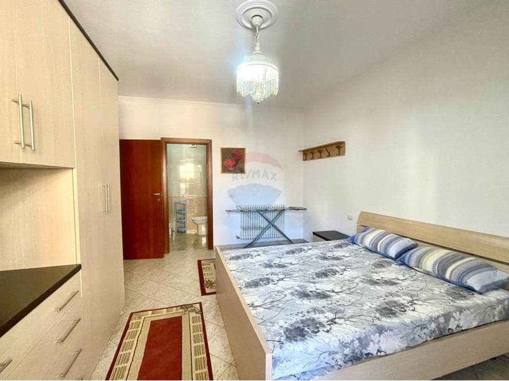 Apartament 2+1 me qira ne komune 