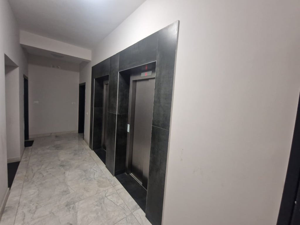 Apartment 2+1+2 bathrooms for rent at Tregu Dinamo.