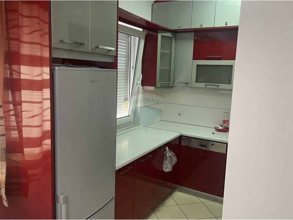 2+1 apartment. United School