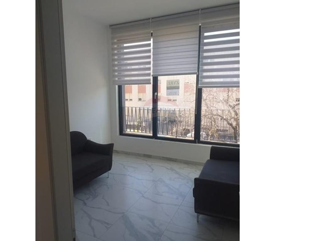 Ambiente per ufficio in affitto