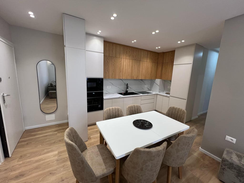 AFFITTASI APPARTAMENTO 2+1, Vicino a Deliorgjit