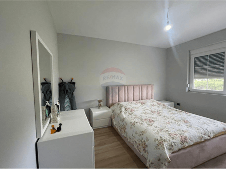 Vendesi appartamento 2+1+2 ad Astir!