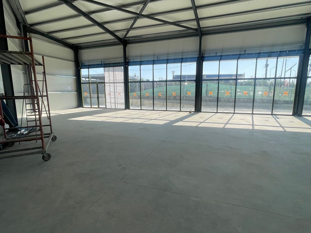 📍 Affittasi Capannone – Kamëz (400 m²)