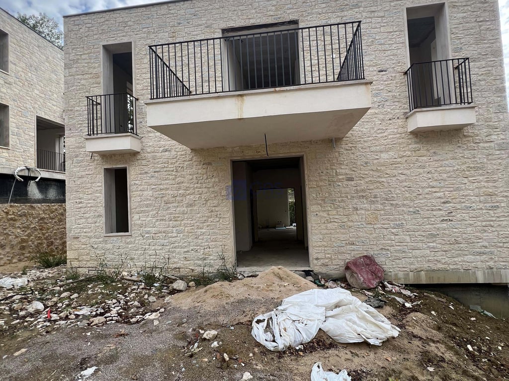 Vendesi Villa nella Residenza "Secret Garden" vicino a TEG.