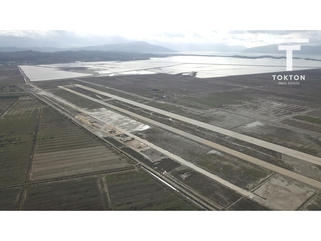 Vendita di terreno vicino all'Aeroporto, Valona