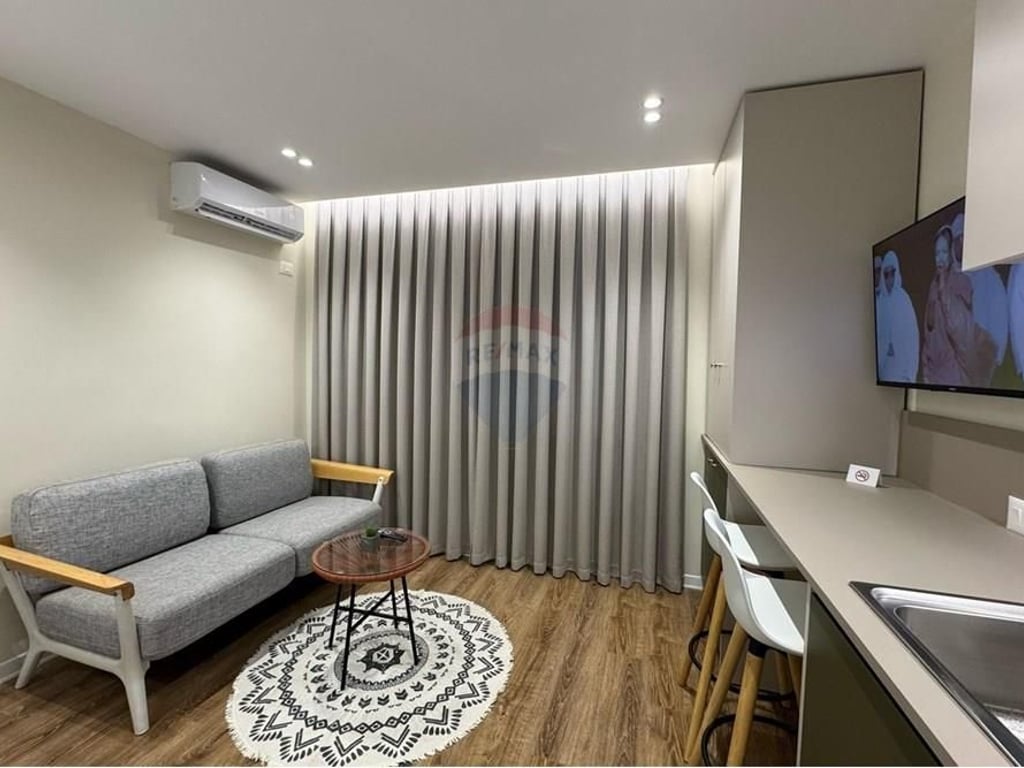 Apartments &amp; Studios for sale in New Market.