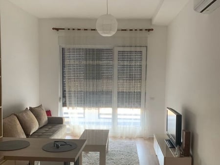 🏡 Affittasi appartamento 1+1 in Via 21 Dicembre, 10° piano