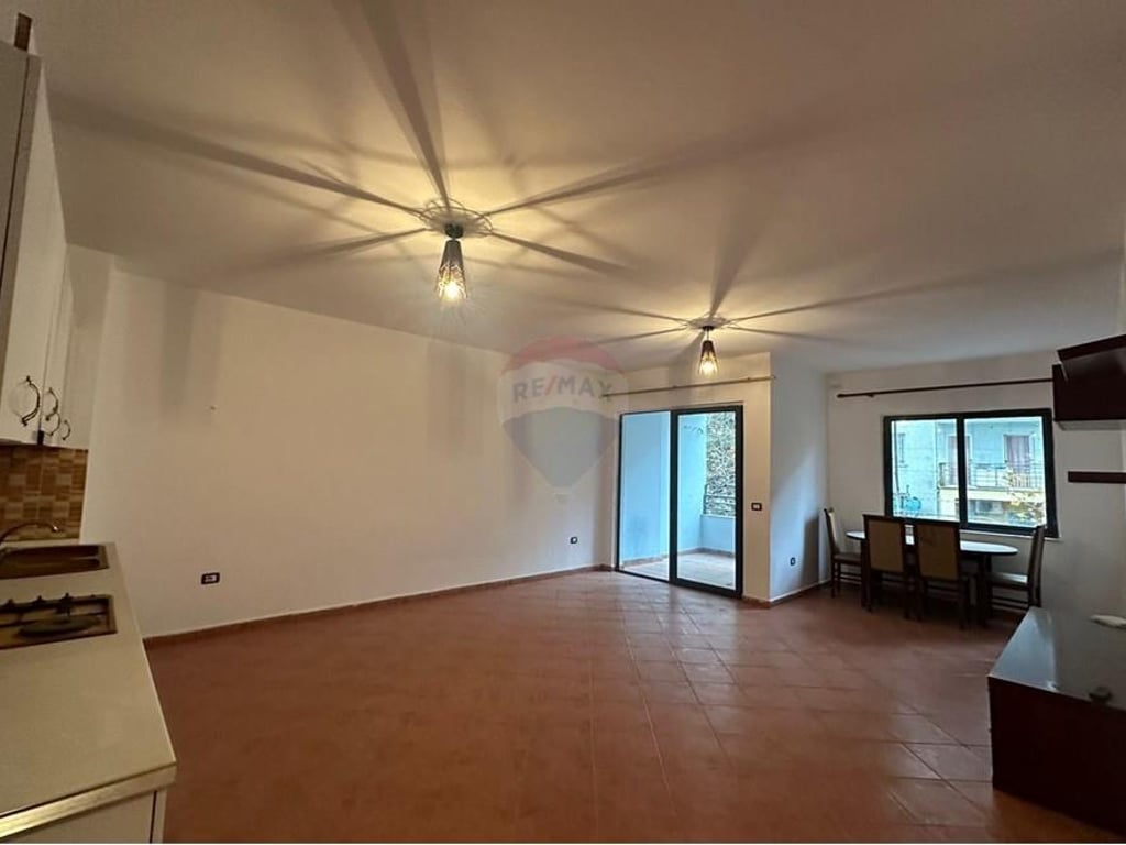 In Vendita: Appartamento 2+1 a Yzberisht