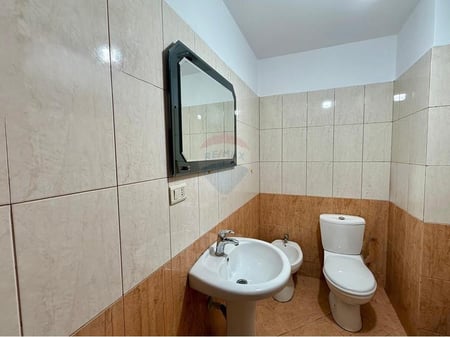 Apartament - Për Qira - Kinostudio