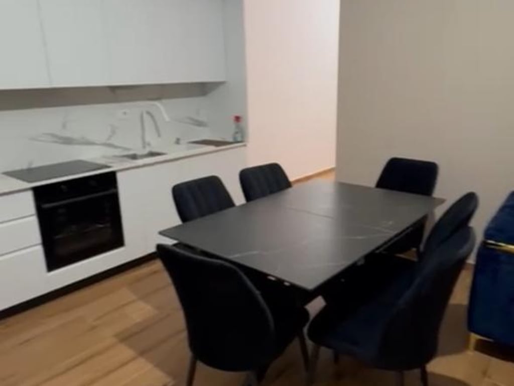 APARTAMENT ME QERA 2+1