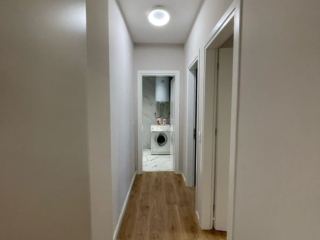 Jepet me Qira – Apartament 2+1 📍 Përballë Kompleksit Delijorgji