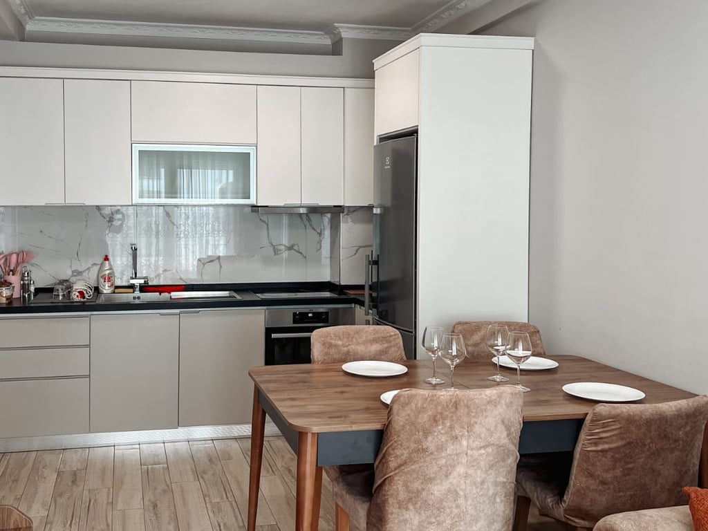 In Affitto! Appartamento 1+1, Via:"5 Maji"