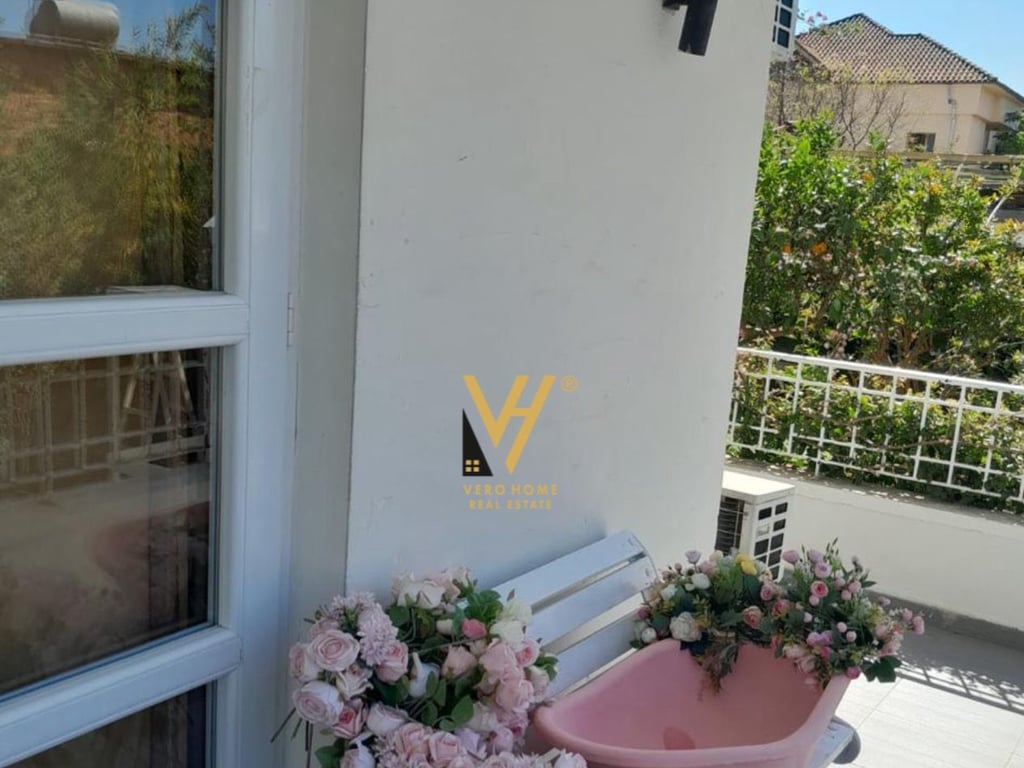 SHITET VILE 3 KATESHE NE ALLIAS 515.000 EURO