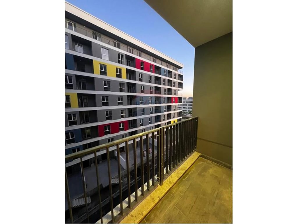 Jepet me qera 2+1 te Univers City