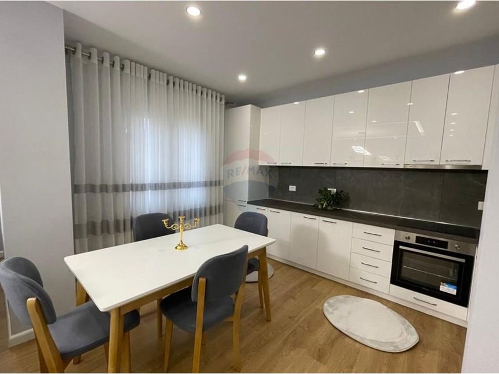 Apartment 2+1+2. ZOGU ZI