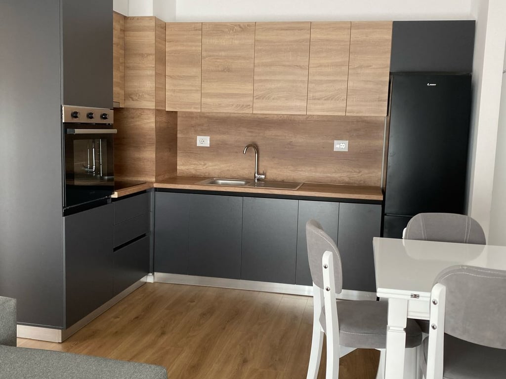 APARTAMENT ME QERA 2+1