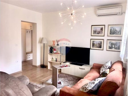 1+1 apartment in Myslym Shyr