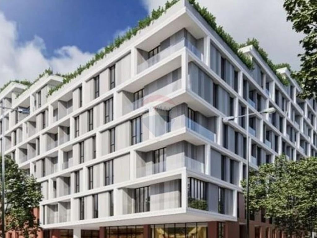 Okazion 2+1 per shitje tek Fusha e Aviacionit!