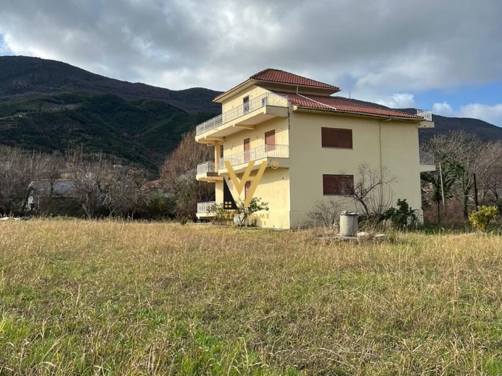 SHITET SHTEPI PRIVATE 3 KATE NE BERZHITE 410.000 EURO