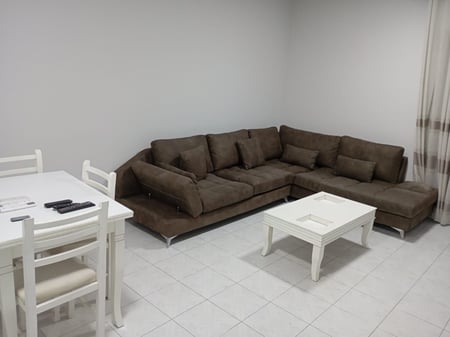 Apartament me qera 2+1+2