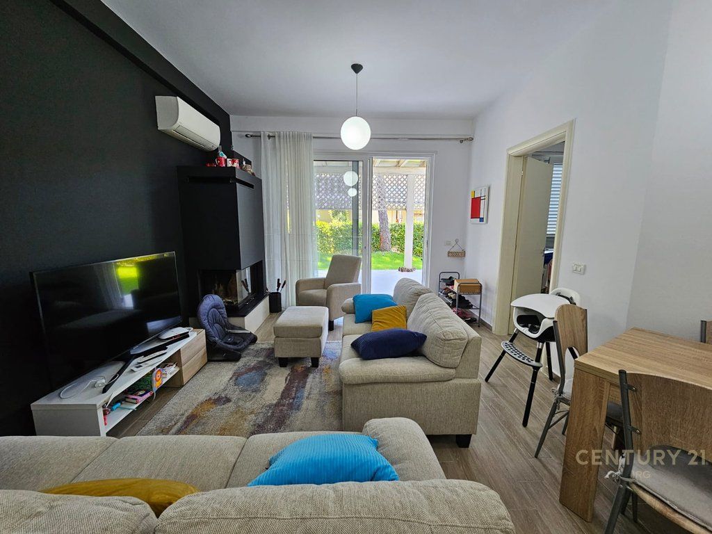 ✨🌴 SHITET APARTAMENT 2+1 ME OBORR NË KOMPLEKSIN LURA 3 – GJIRI I LALZIT