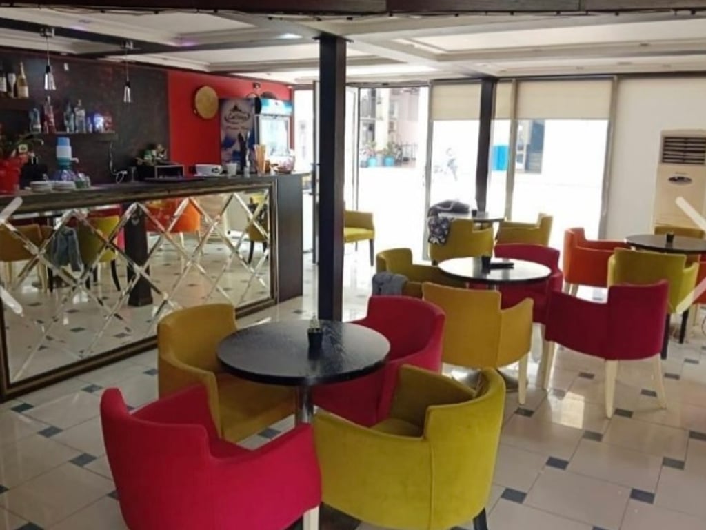 SHITET LOKAL PRANE PALLATEVE CABEJ 140 000 EUR