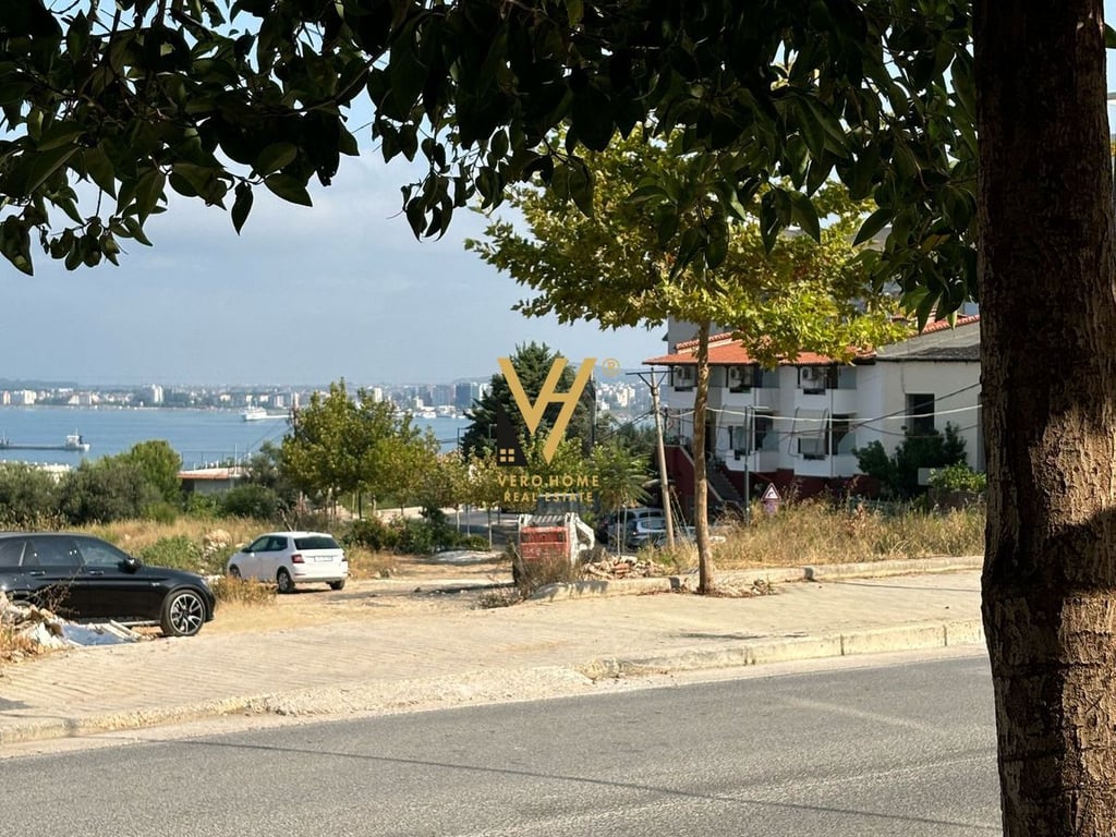 VENDESI APPARTAMENTO 1+1+BLK A UJI I FTOHTE, VLORE