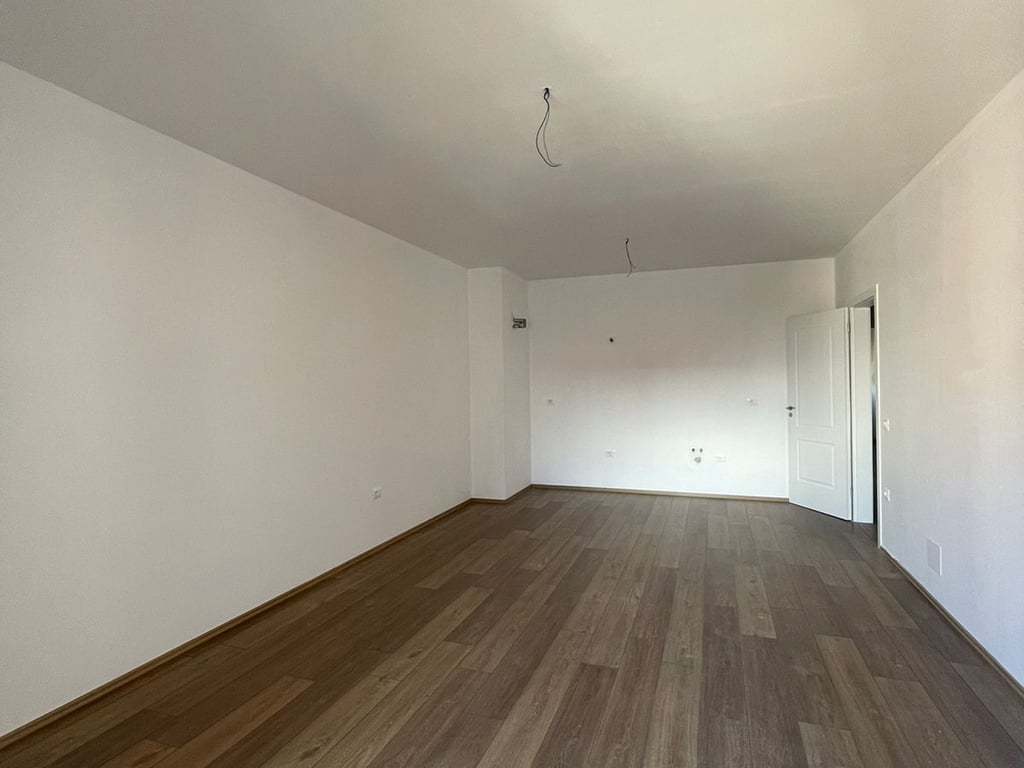 APARTAMENT ME QERA 