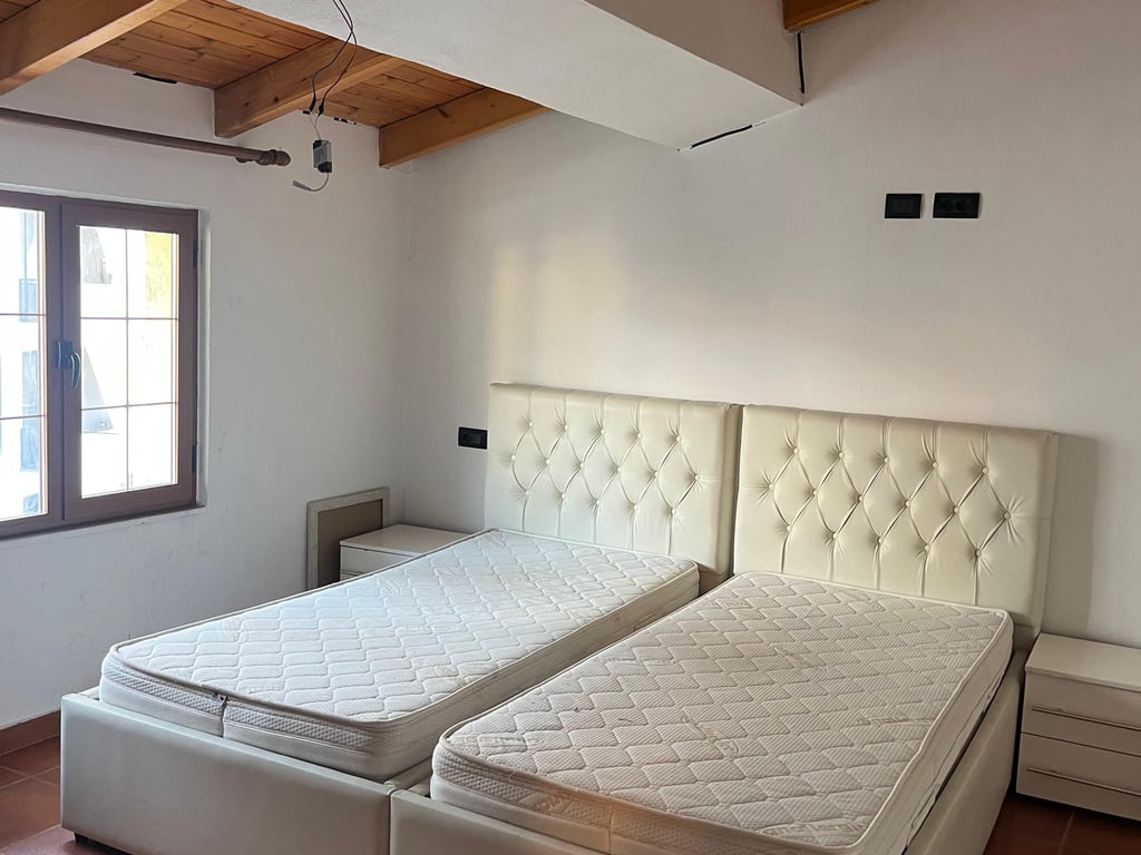 1+1 Apartment for Rent, Dibra Street, near Gold Villa - Price: 450,000 Leke