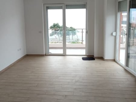 Apartment 1+1 for sale in Shengjin.