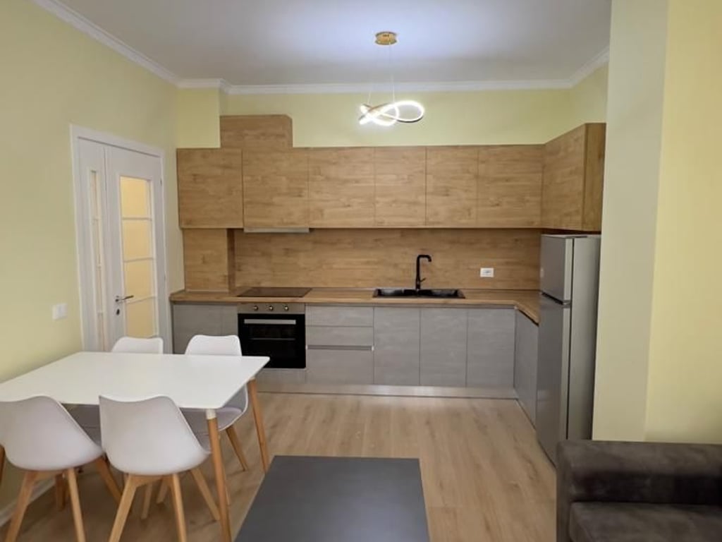 Affittasi appartamento 2+1 presso Grand Gallery.