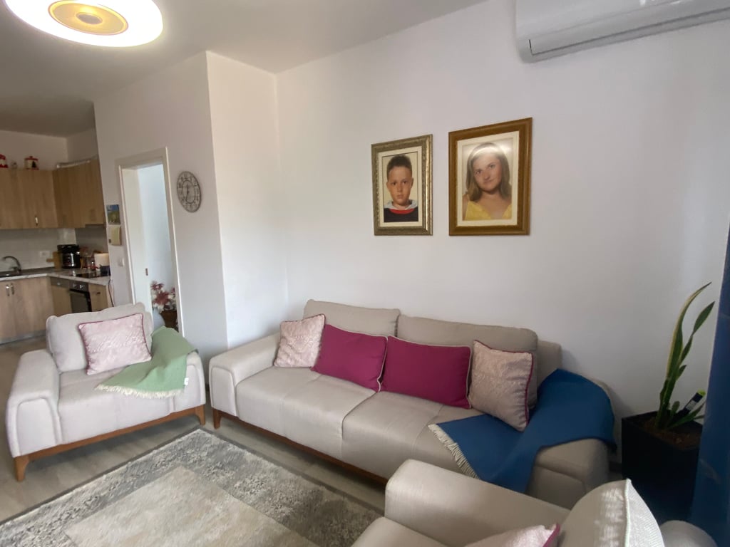 Vendesi 3+2, a 21 dicembre, 270.000 euro trattabili.