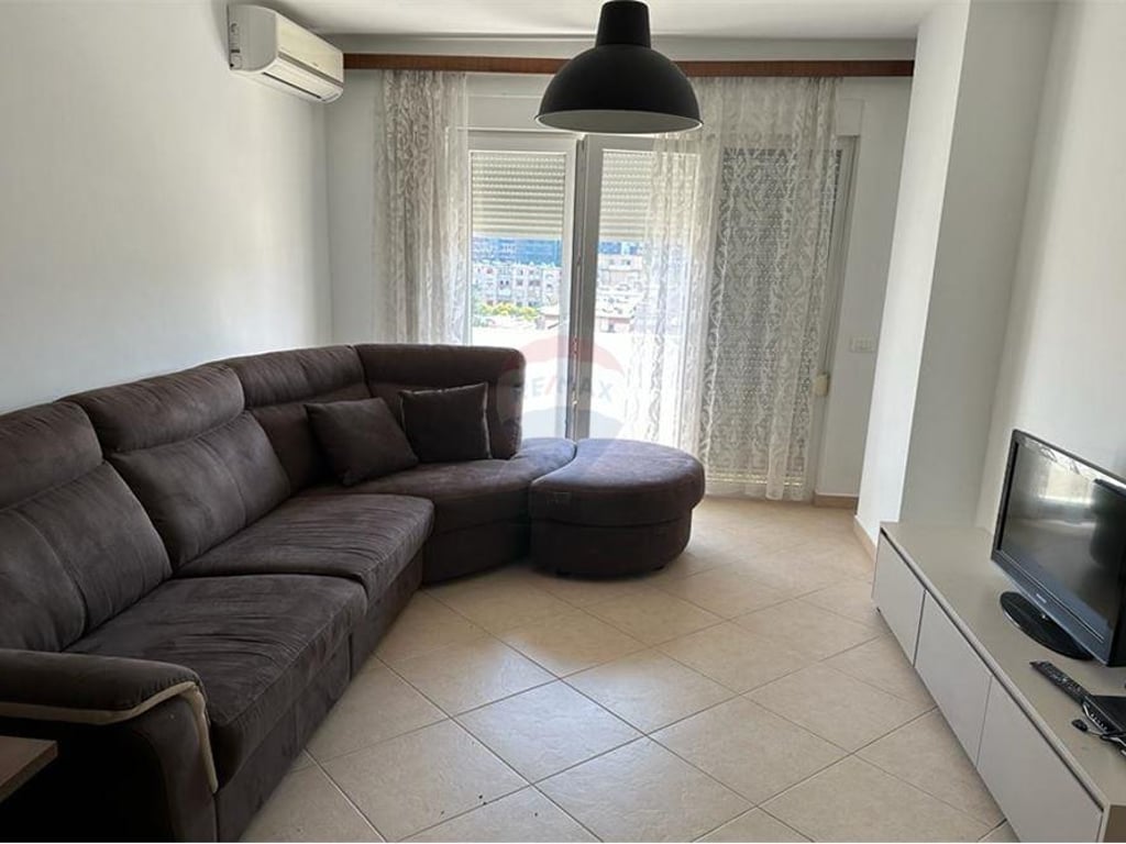 In Affitto - Appartamento 1+1 nel Complesso Contatto