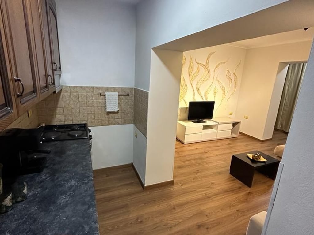 Affittasi appartamento 2+1, ex Stazione dei Treni vicino al Mulino 550 euro.