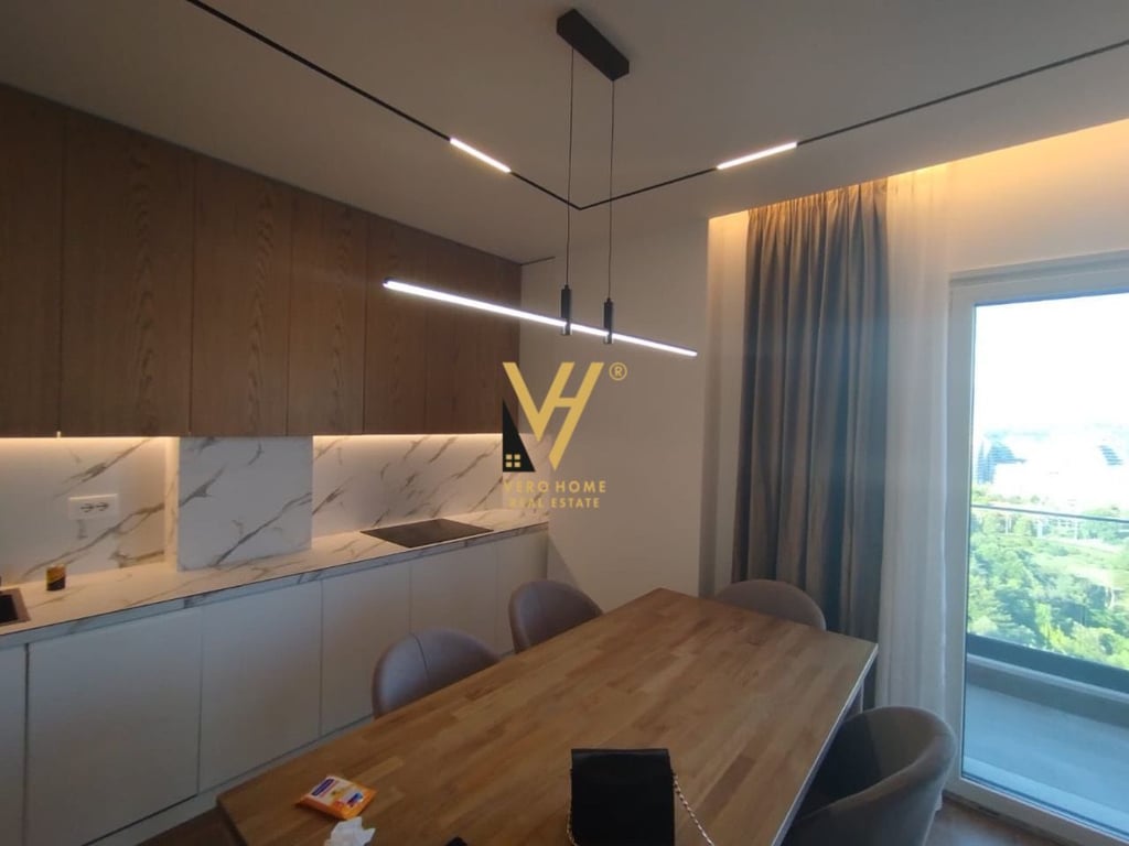 AFFITTASI APPARTAMENTO 2+1+2 A KODRA E DIELLIT 1.300 EURO