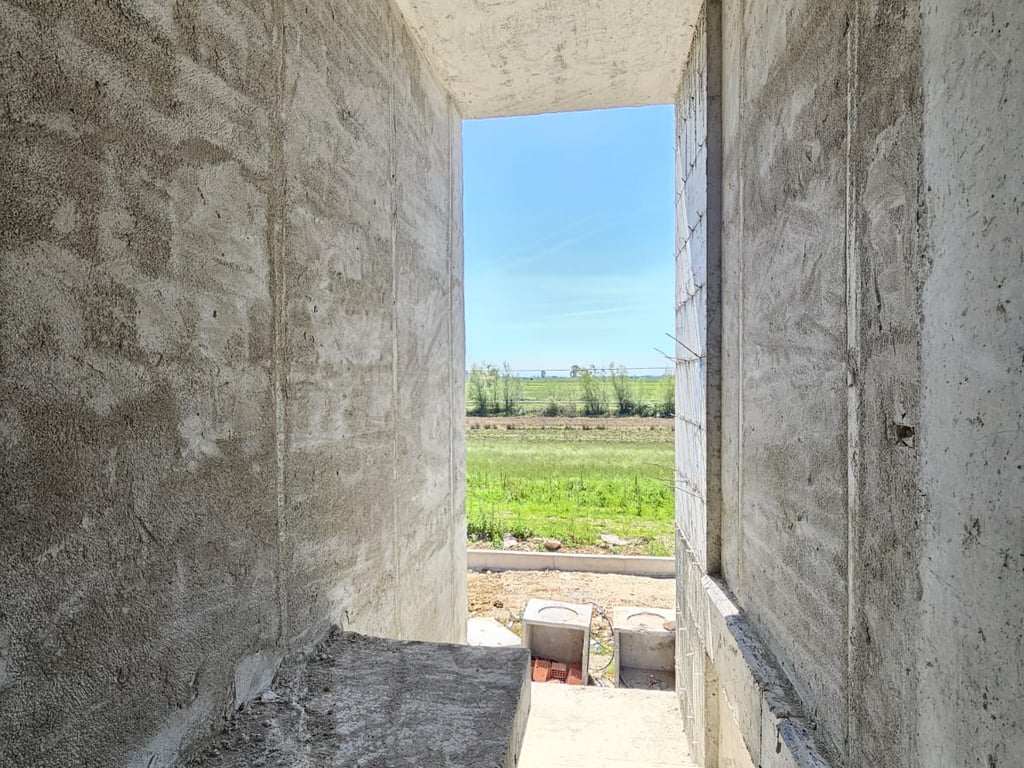 OKAZION‼️SHITET : Vile individuale në Gjirin e Lalzit🏖️ + pishinë vetëm 5 minuta larg detit || 350,000€