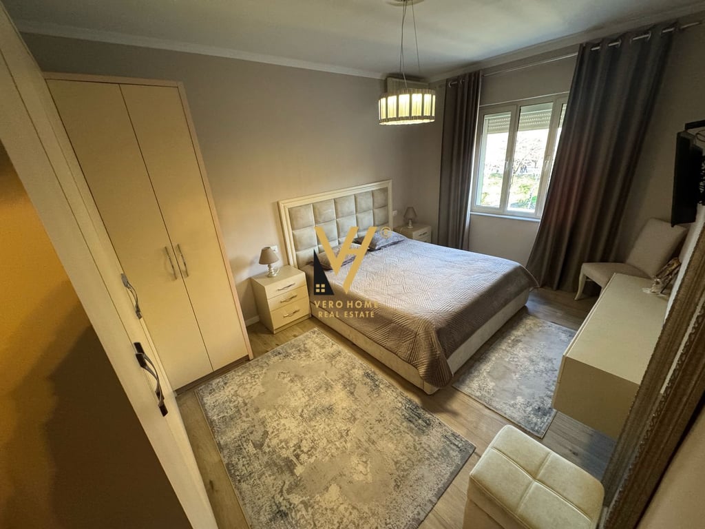 VENDESI APPARTAMENTO 3+1+2+GARAGE IN CENTRO 320.000 EURO