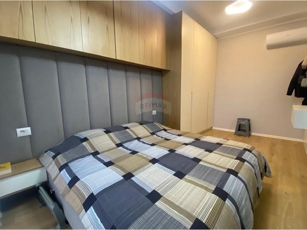 Affittasi appartamento 1+1 + posto auto in via Jordan Misja.