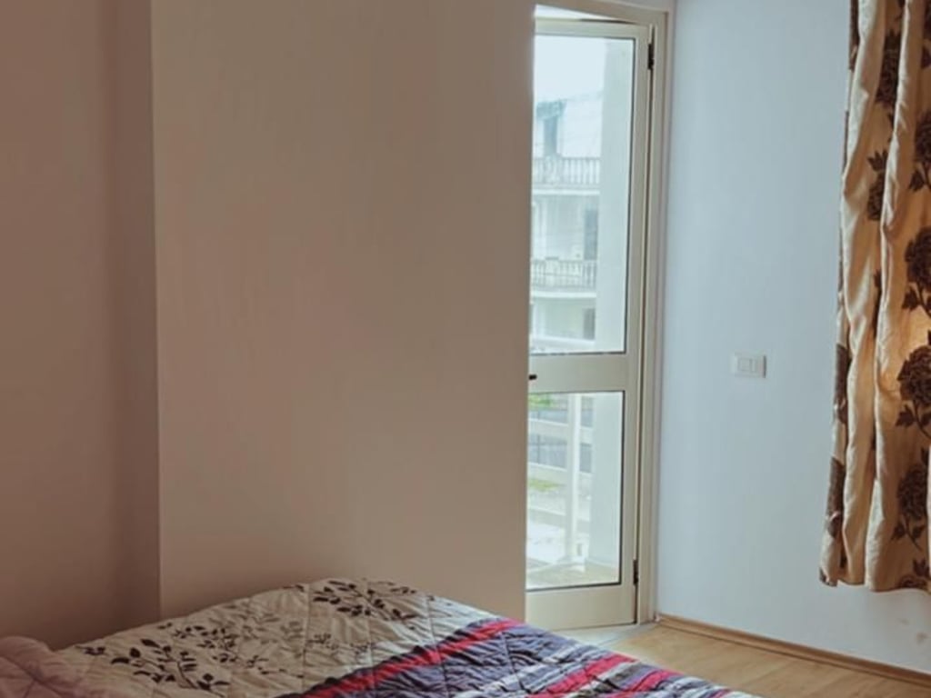 Jepet me Qera Apartament 1+1 në Astir.