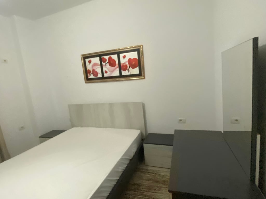 1+1, furnished, in 5 May, with parking, 480 euros.