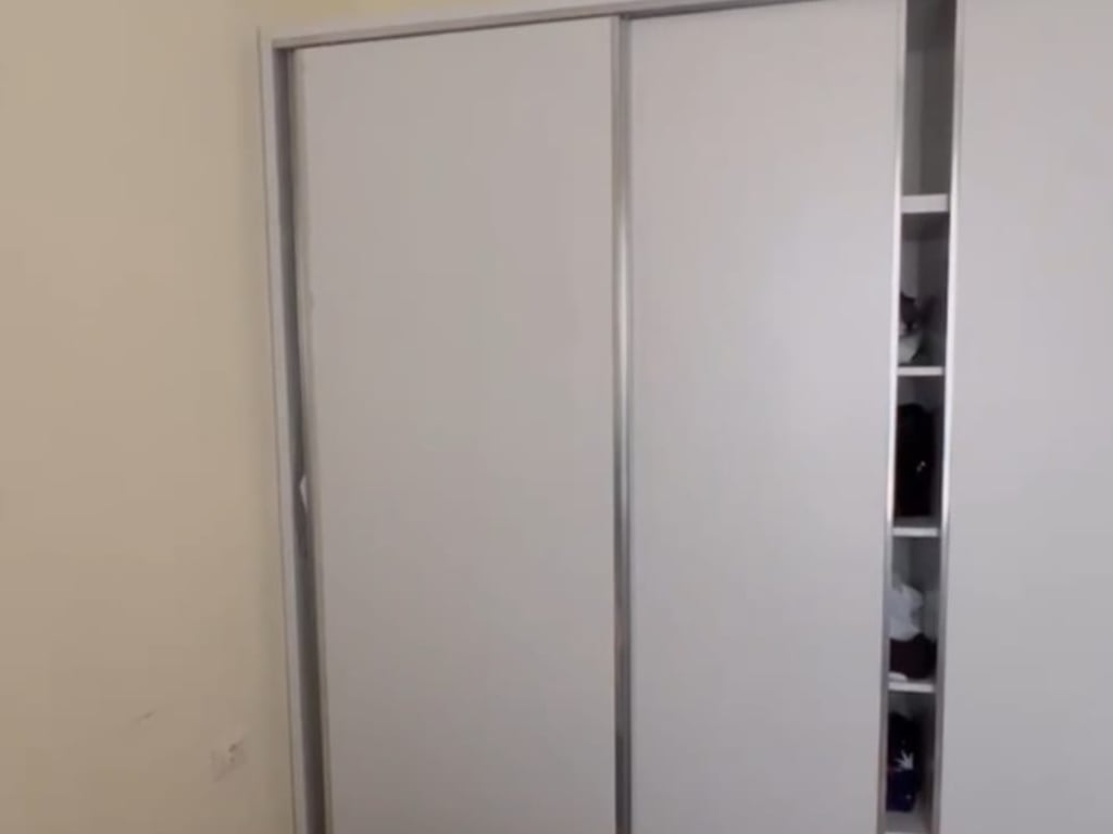 A 2+1+2 apartment is available at Dinamo market, Ferit Xhajko street.