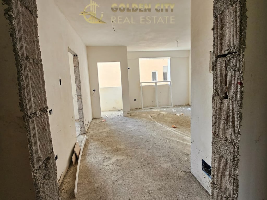 Vendesi appartamento 1+1 vicino all'ospedale.