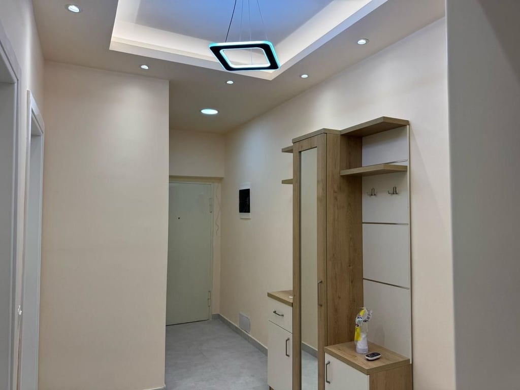 A 1+1 apartment is for rent on Dibra Street for 600 euros.