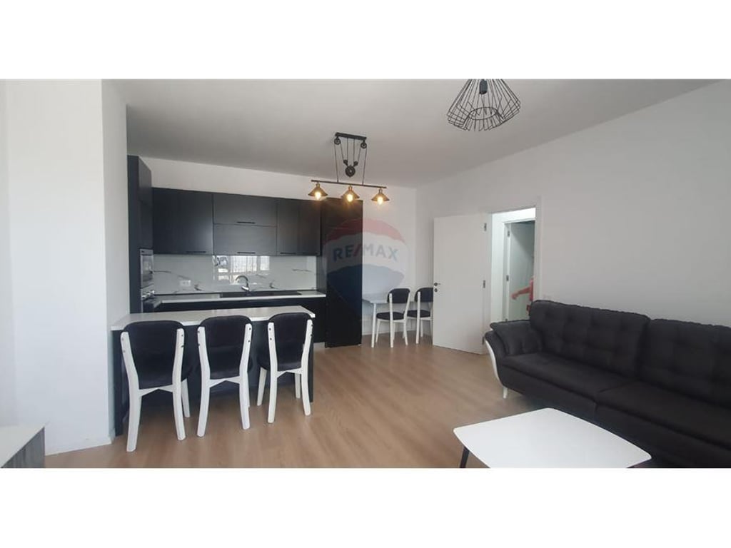 Apartament - Për Qira - Farmacia 10, Tiranë!!!!