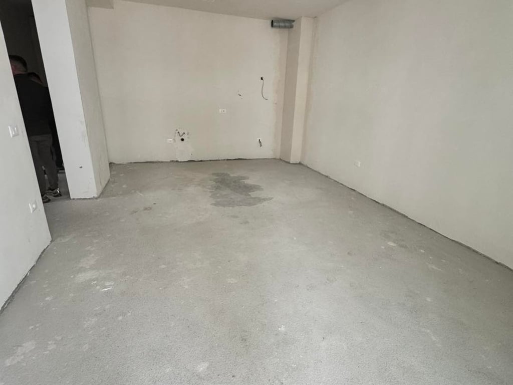 WE ARE RENTING AN OFFICE SPACE 2+1+2, 125M2 AT AVIATION FIELD