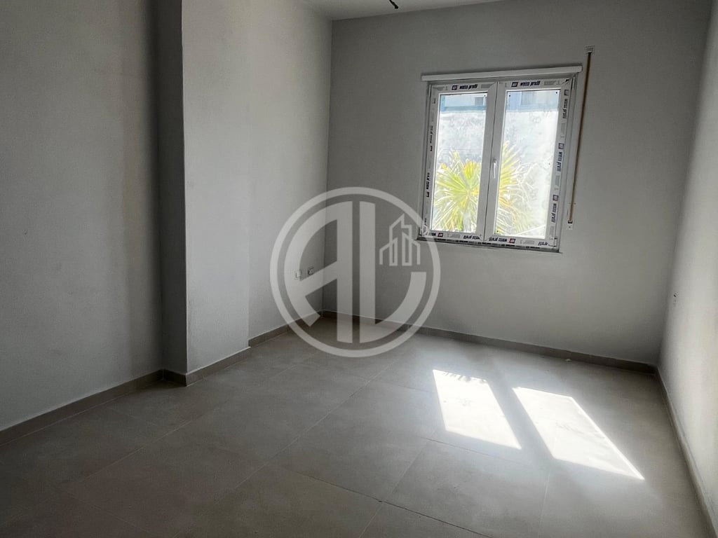💠 Shitet apartament 2+1 ne Golem, 100m nga deti.