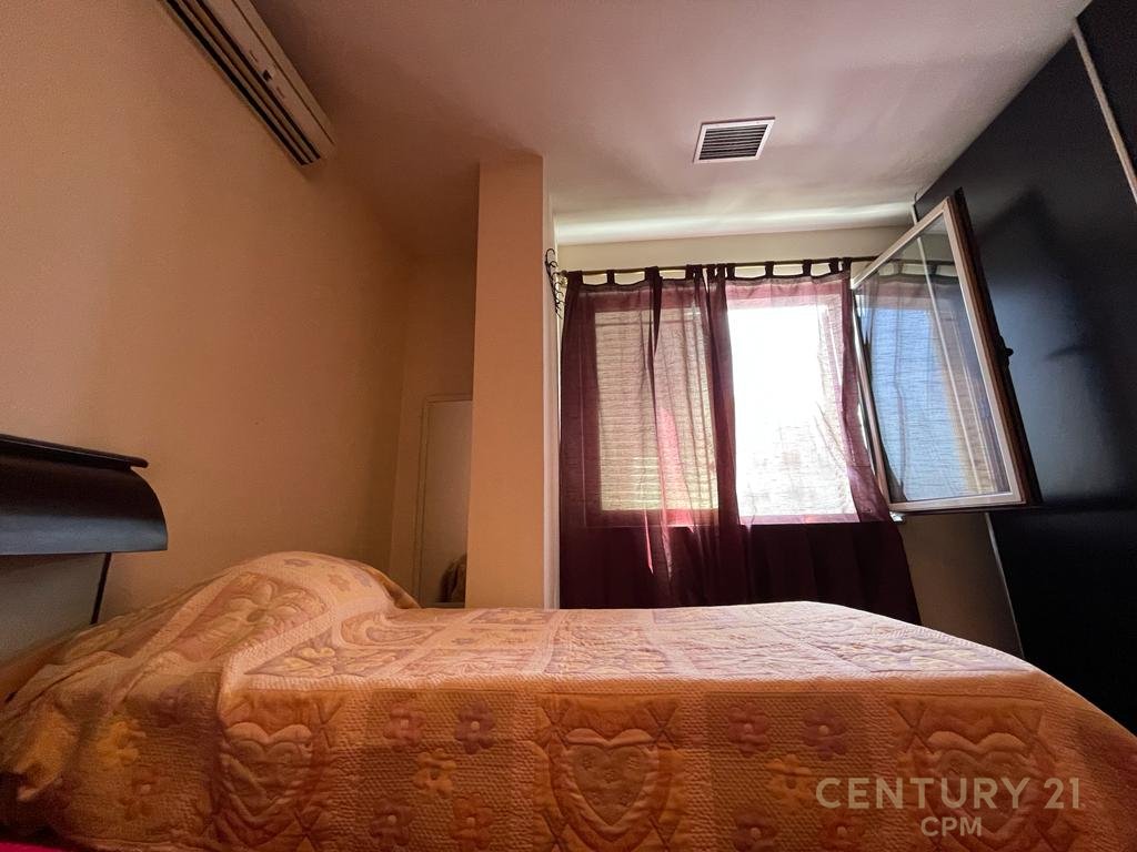Appartamento 1+1+2 in affitto all'inizio di via Kavajë.